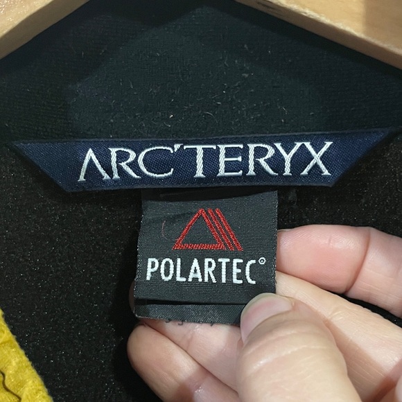 Arc'teryx polartec Men's Mustard Performance Jacket - Picture 2 of 7